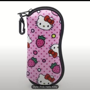 Hello Kitty Eyeglass Pouch With Clip Strawberries